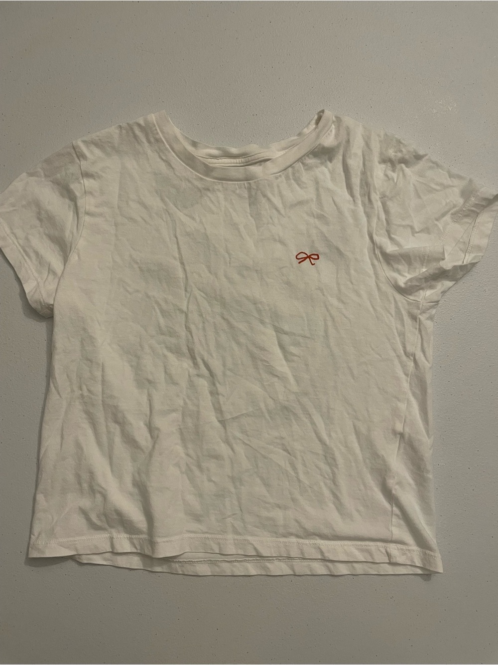 This is a Topten x Muro collaboration T-shirt (“Les choses préférées de Paris”)